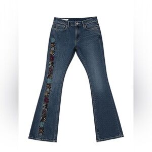 A.M.I. Embroidered Women’s Blue Jeans
Size 4